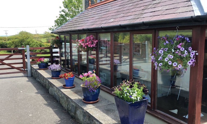 Bontnewydd Bed & Breakfast | Llangwyryfon Country Breaks