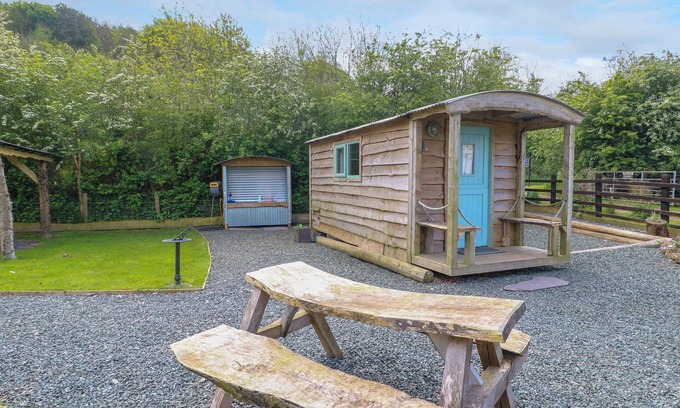 Brynrefail Cottage | Llety Llanfair