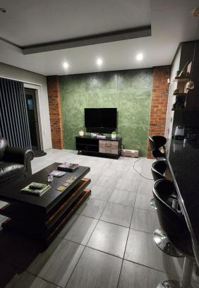Ermelo Apartment | Lloyds - 3
