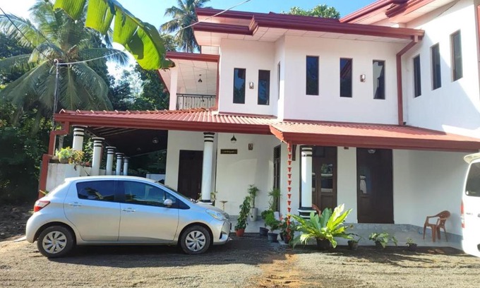 Medaketiya Villa | LNR Serenity Villa