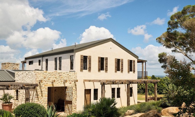 Coopers Shoot Villa | Lo Scoglio: Italian Charm in Byron Bay