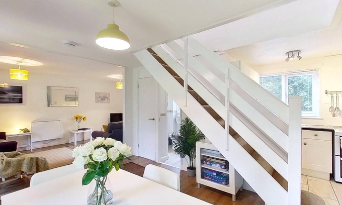 Saint Erth Praze Apartment | Located in a leafy spot on the Tolroy Manor holiday park. Surrounded by grassy areas and trees