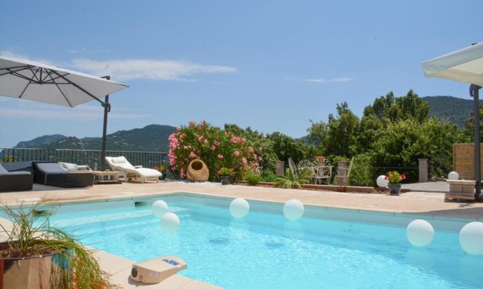 Les Adrets-de-l'Esterel Apartment | Location 2 pièces , avec piscine à partager