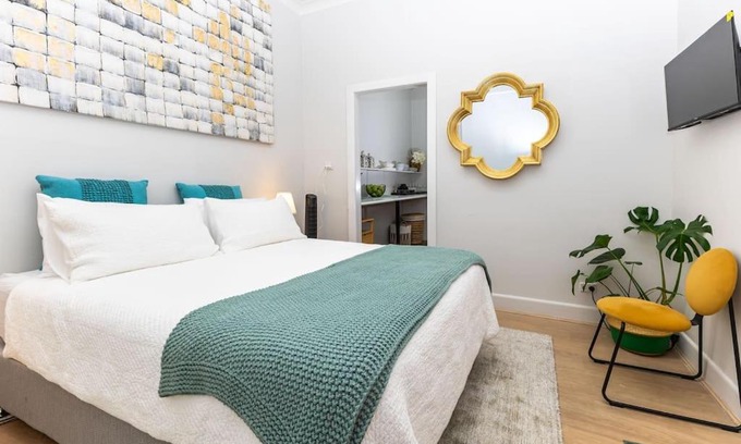 Bondi Apartment | Location & Budget - Great Affordable Studio Bondi
