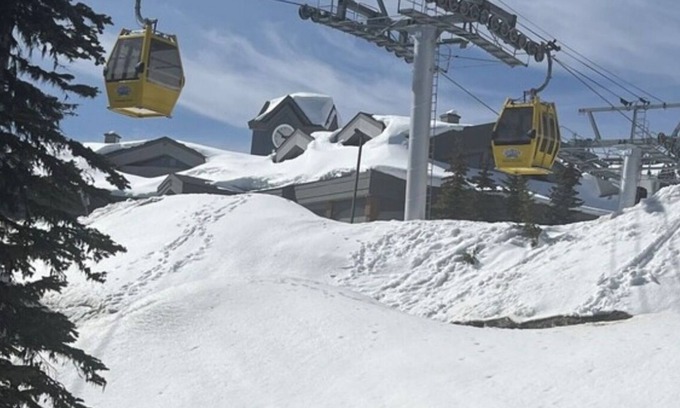 Big White Ski Resort Condo | Location, location, location! 2 Bedroom, Private Hot Tub