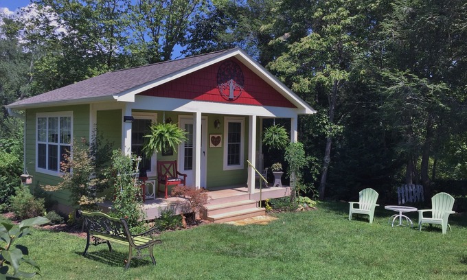 Black Mountain Cottage | Location, Location, This cottage is one of the most sought after vacation rental