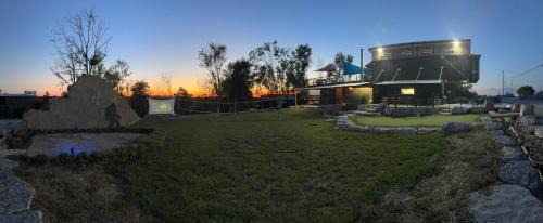 Lancaster Hotel | Lockridge Park