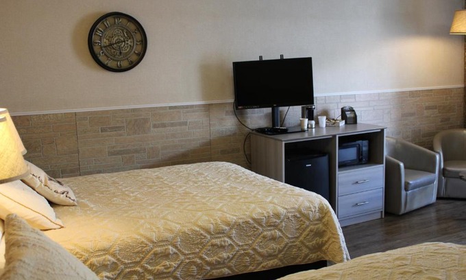 Sault Ste. Marie Hotel | Lockview Motel