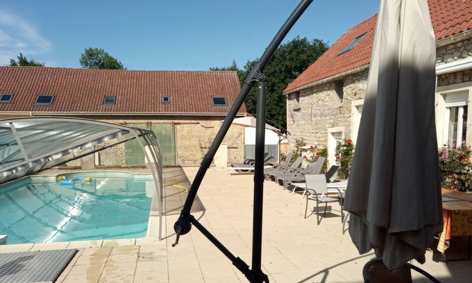 Rety Cottage | LOCQUINGHEM PALACE GITE N°2 HEATED DISCOVERY POOL