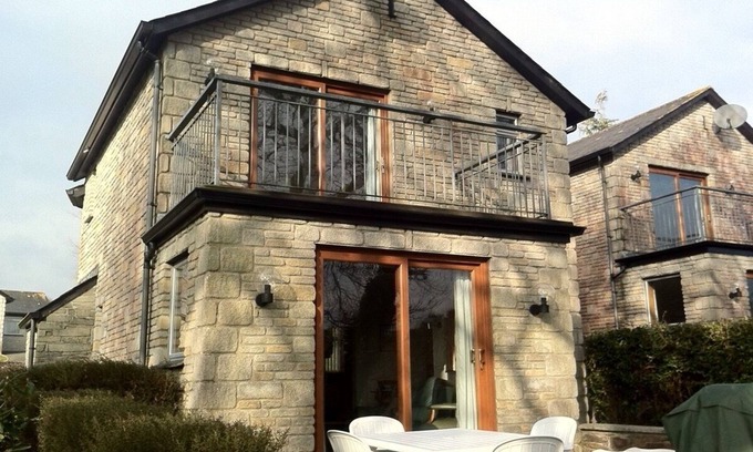 St Mellion House | Lodge at St Mellion Golf Resort with free golf, swimming, sauna & gym