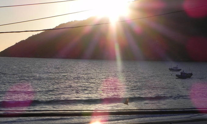 Prainha Apartment | LOFT facing the beach. Swimming pool, sauna, Wi-Fi/garage, all included.