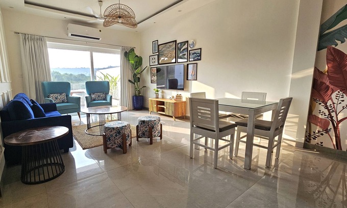 Nerul Bed & Breakfast | Loft Style Duplex w Forest View - The Open House