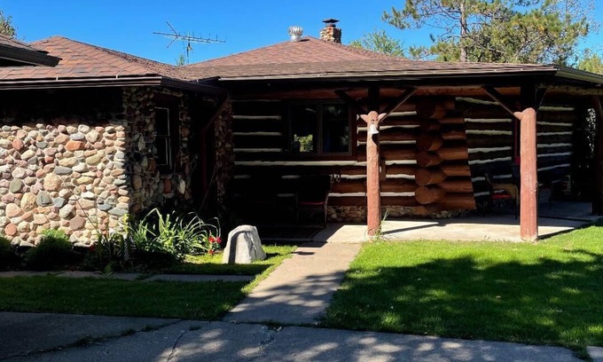 Irma Cabin | Log Cabin on 40 acres with a private lake