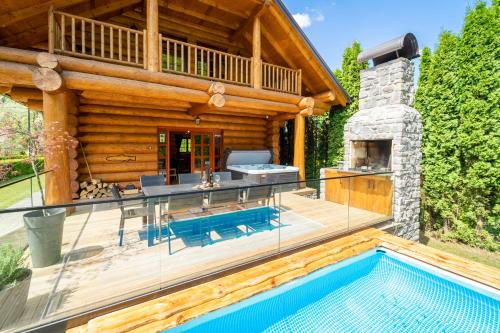 Brod na Kupi Villa | Log House The River Pearl