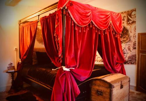 Montreuil-sur-Therain House | Logement insolite La cachette des Pirates, ciné, pop corn