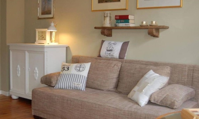 Rheinsberg Condo | LoggiaHaus am Schloss, apartment Pünktchen 1st floor (Jun-Aug minimum stay 7 nights)