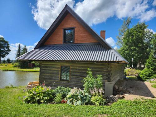 Viljandi County Apartment | Loghouse by the lake