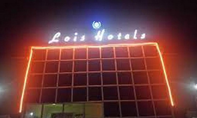 Makurdi Cabin | Lois Hotels - Golden Room
