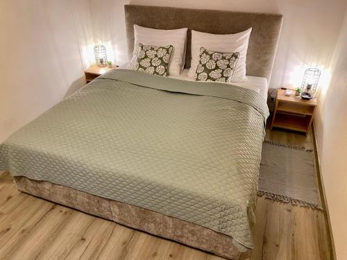 Loket Apartment | Loket Island