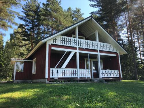 Vaahersalo House | Lomatalo Aurinkorinne Punkaharjulla