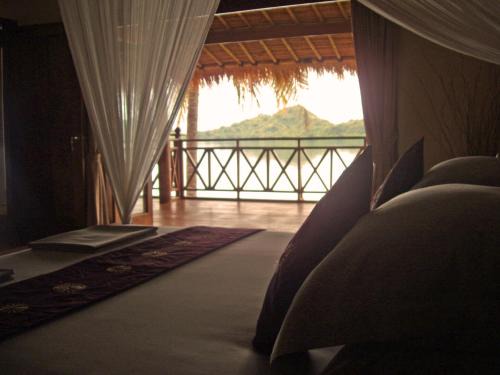 Batu Putih House | Lombok Villas, Villa KuraKura