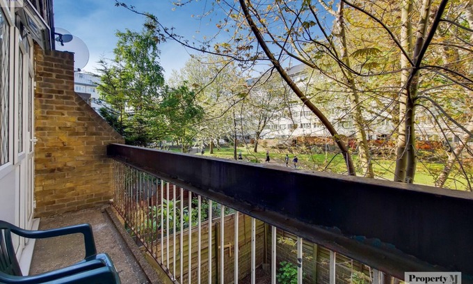 St. Johns Wood House | London Marylebone Grendon rooms