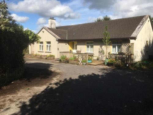 Manorhamilton House | Long Acre, Holiday rental in Central Manorhamilton, Leitrim