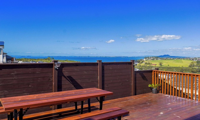 Okura House | Long Bay Sea view Stunning House