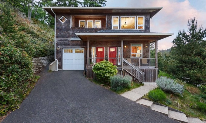 Pacific City House | Long Board Loft - Pacific City