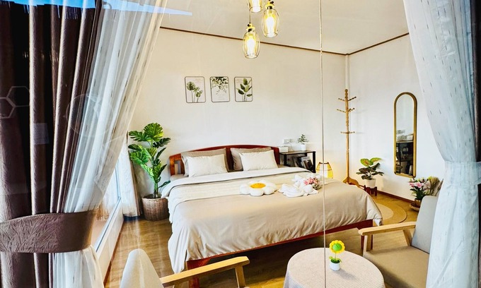 Tap Tao Cabin | Long Hak Khao Camping Phu Chi Fa