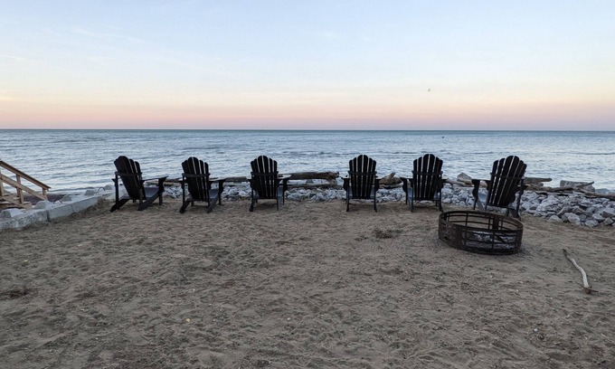 Long Point Cottage | Long Point - Modern Waterfront Beach House - Just renovated!
