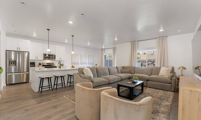 St. George House | Long Valley Leisure: Dog Friendly Home! Hot Tub. Resort Pool