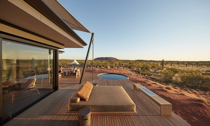 Yulara Cabin | Longitude 131