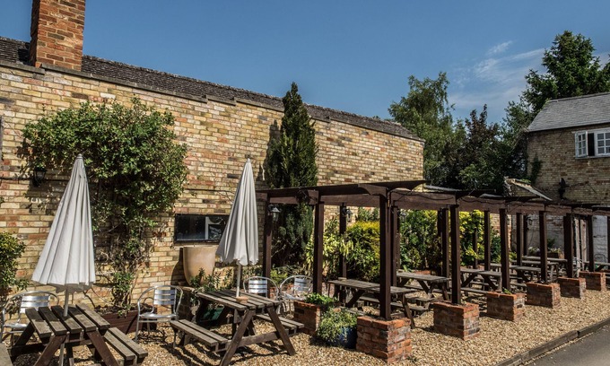 Woburn Hotel | Longs Inn