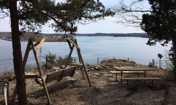 McColley House | looking for some peace and quiet? You'll find no better place at the Lake.