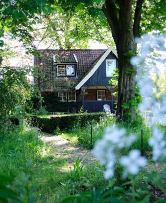 Reutum House | LooSan Lodges Gastenhuis
