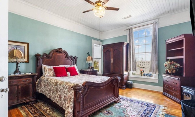 Anderson House | Lorriena Room - Southern Mansion