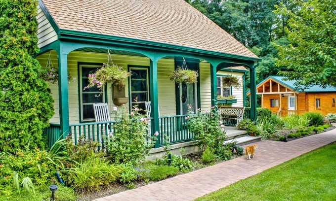 Penn Yan Bed & Breakfast | Los Gatos Bed & Breakfast