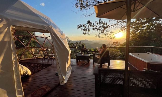 San Francisco Cabin | Lose yourself in the mountains at Glamping Resurrection - Magical sunsets