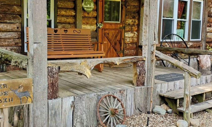 Frontier Cabin | Lost Nations Cowboy Town Riverside Cabin