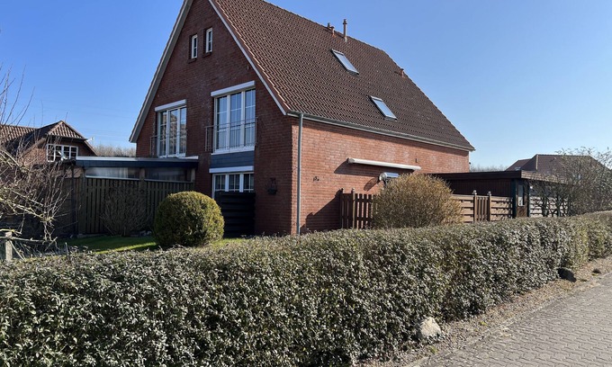 Ellenberg House | Lotseninsel *Holiday home near the beach*