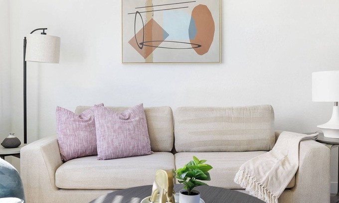 Maryvale Village Apartment | Lotus 1BD 1 - One Bedroom Apartment, Sleeps 2