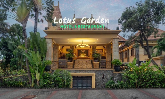 Kediri Hotel | Lotus Garden Hotel By Waringin Hospitality