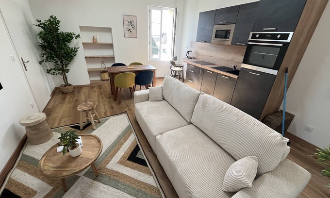 Le Somail Apartment | Louis Xiii Le Somail Canal du Midi