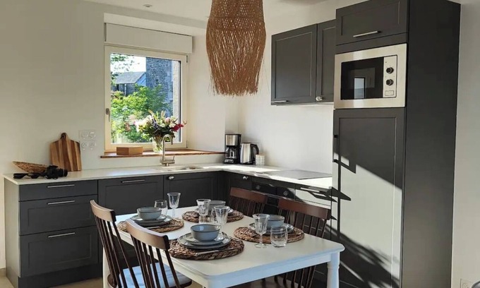Saint-Aubin-de-Terregatte House | Louvel House