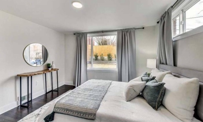 Northeast Apartment | Lovely 1-bedroom rental unit with free parking