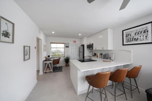 Harbordale Apartment | Lovely 1 Bedroom - Just Beachy By Pmi