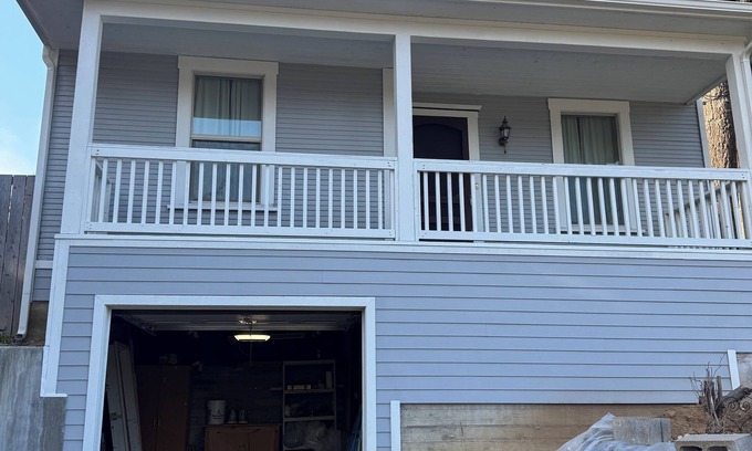 Coos Bay House | Lovely 2-bedroom 5 Bed house in Coos Bay -Beach -Bay -Lakes