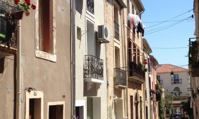 Bouzigues Apartment | Lovely 2 bedroom apartment in historic village near Pézenas, Sète & Montpellier.
