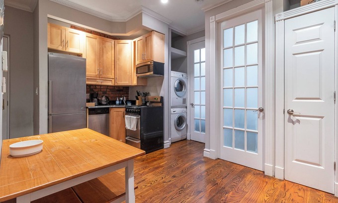 Tudor City Apartment | Lovely 2 bedroom Central Manhattan